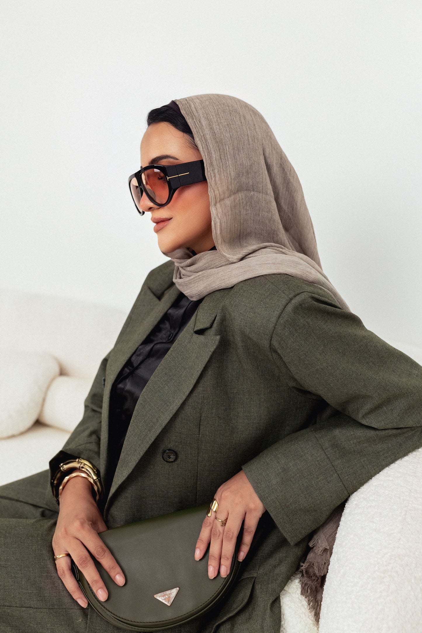 🌿 Olivia – Olive Green