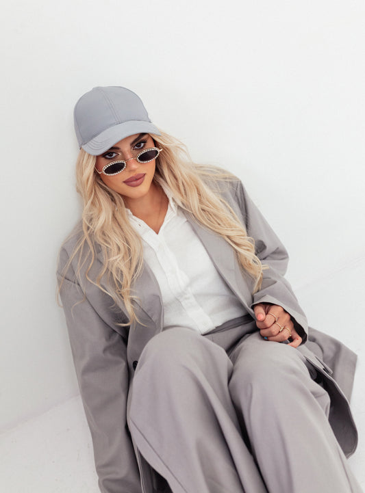 🌫️ Mist – Light Grey