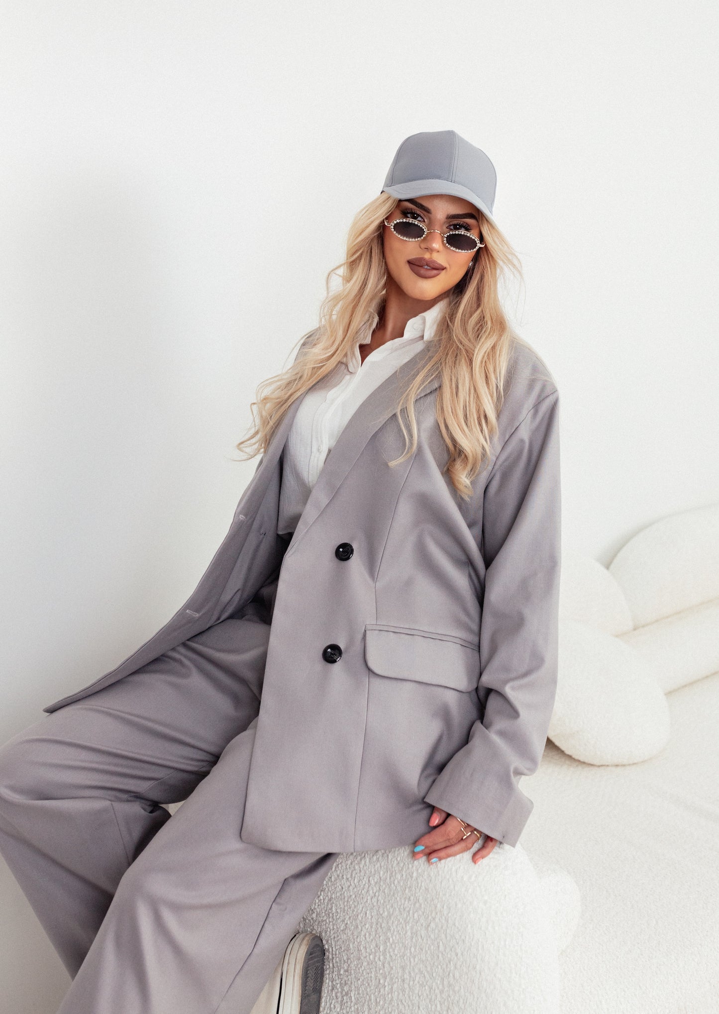 ๐ซ๏ธ Mist โ Light Grey