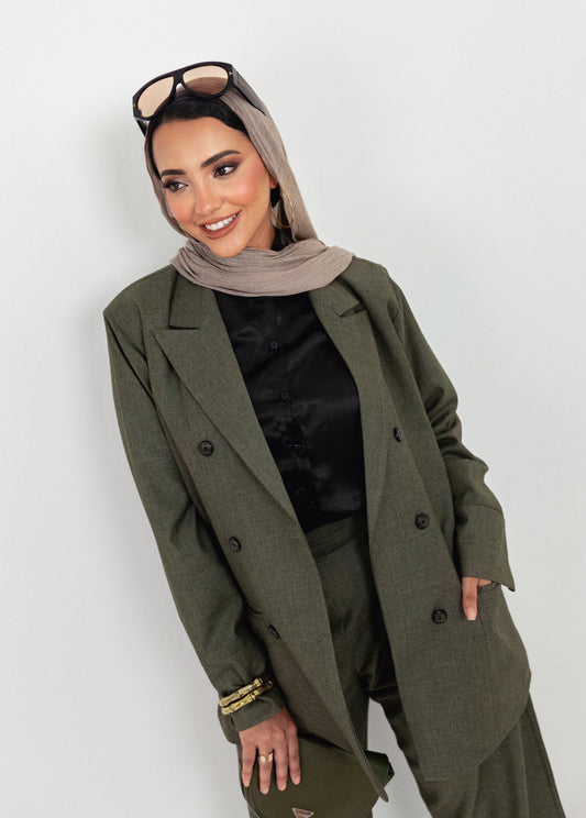 🌿 Olivia – Olive Green