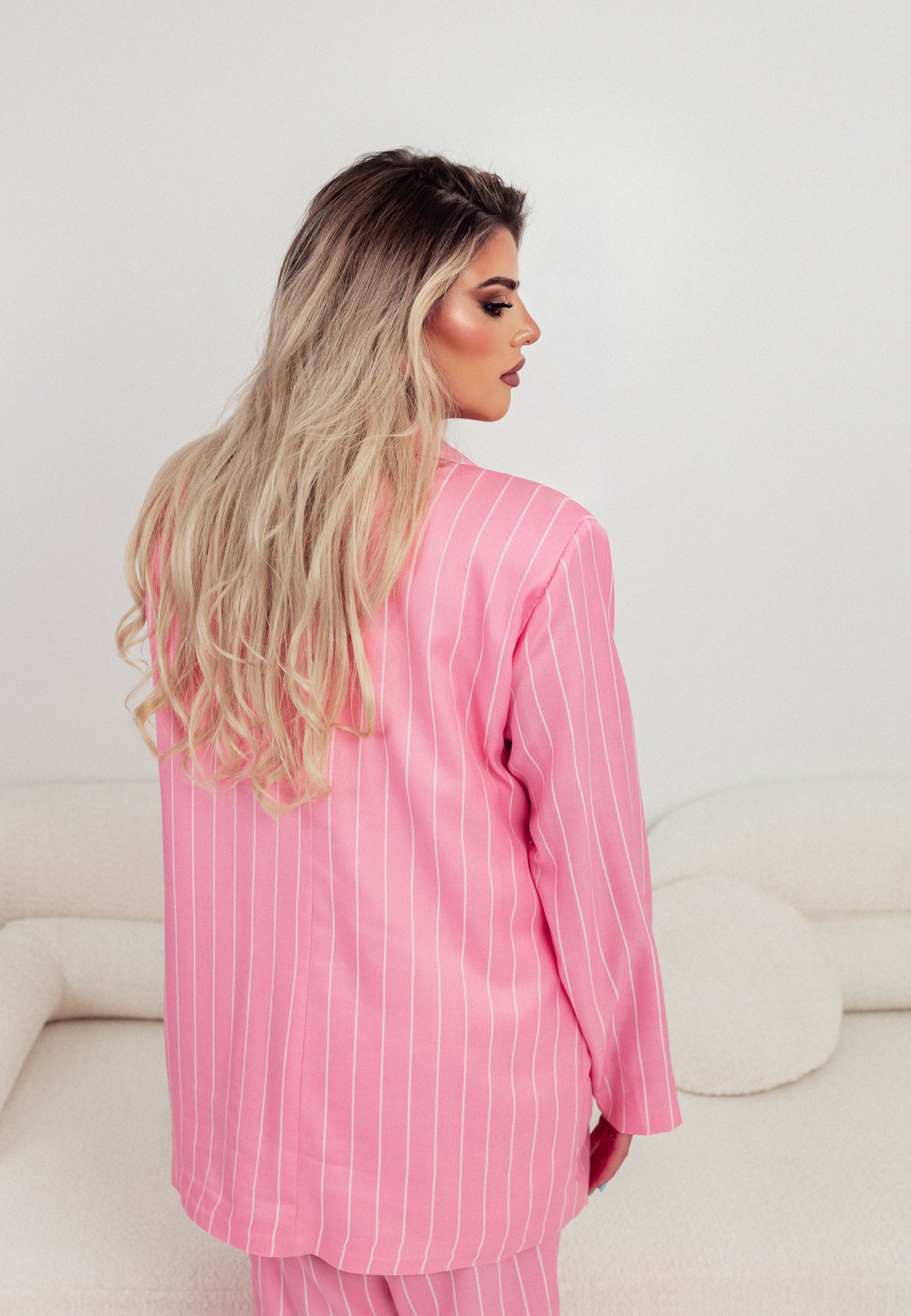 🩷 Barbie Boss – Pink × White
