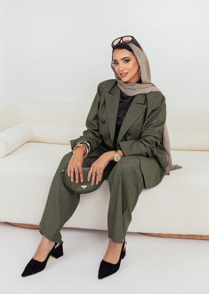 🌿 Olivia – Olive Green